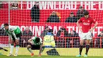 Ekspresi pemain Liverpool, Jarell Quansah dan Luis Diaz serta bek Manchester United, Harry Maguire (dari kiri ke kanan) usai pertandingan sepak bola Liga Premier Inggris di Stadion Old Trafford, Manchester, Inggris, Minggu, 7 April 2024. (AP Photo/Dave Thompson)