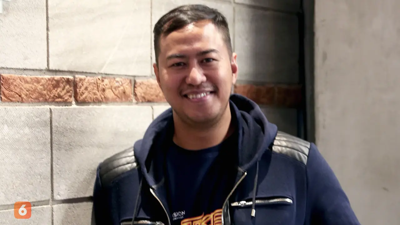 [Bintang] Pandji Pragiwaksono