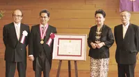 Dubes RI Yusron Ihza Mahendra Raih Penghargaan dari Jepang