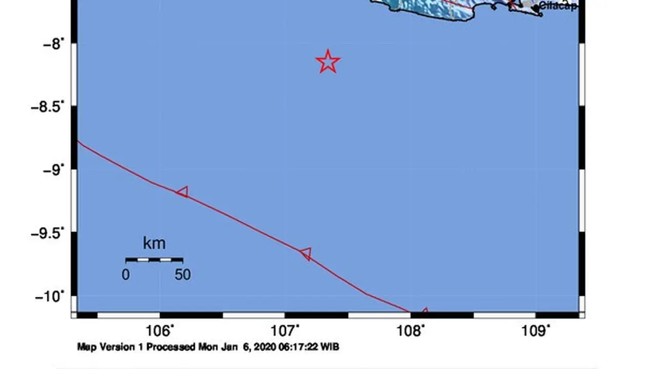 Gempa tektonik berkekauatan 5,1 yang dimutakhirkan menjadi 5,0 mengguncang wilayah Garut, Jawa Barat.