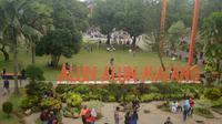 Alun - Alun Kota Malang (Liputan6.com/Zainul Arifin)