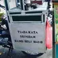 Potret 6 Gerobak Jualan Ini Kata-katanya Kreatif Sekaligus Kocak (sumber: Instagram.com/ngakakkocak)