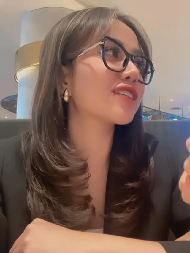 Mayang Lucyana Magang di DPR RI