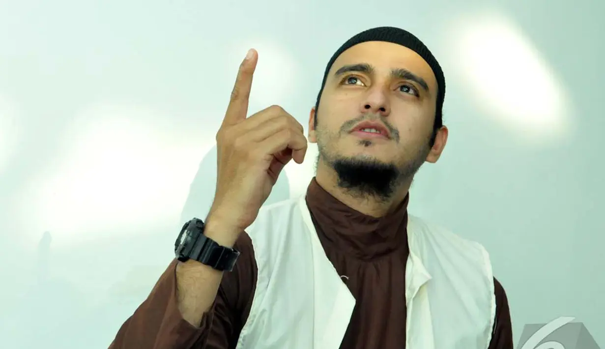 Ali juga menyarankan untuk tidak memakan makanan yang mengandung vetsin karena beresiko menurunkan daya tahan tubuh di siang hari. Foto diambil pada 20 Juni 2014 (Liputan6.com/Panji Diksana)