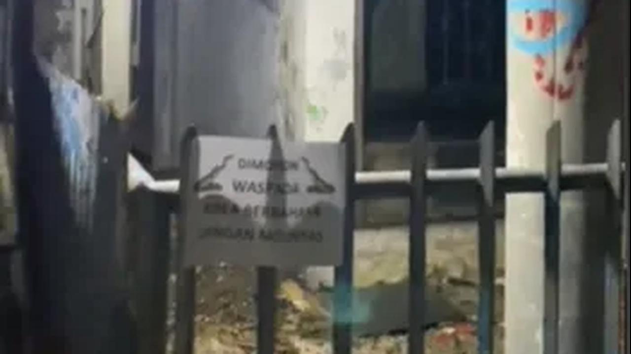 4. Pemilik rumah diduga melarang warga masuk