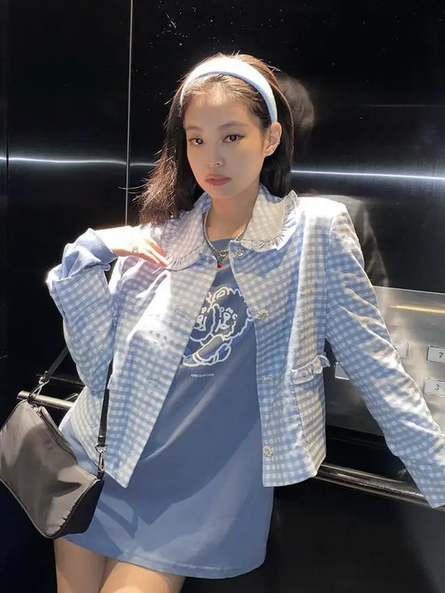 Padupadan Baju Warna Pastel