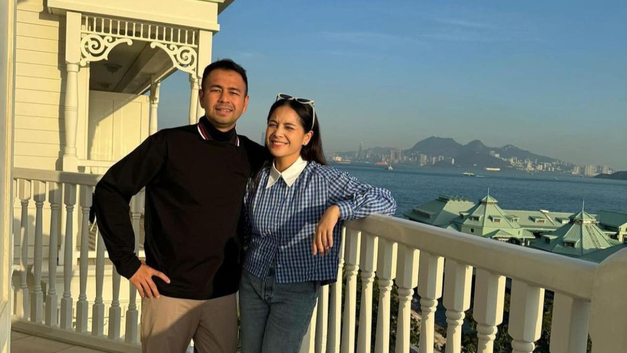 Momen Foto Berpelukan Raffi dan Nagita, Ungkapan Cinta yang Menggetarkan Hati Netizen