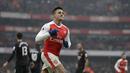 Pemain Arsenal, Alexis Sanchez menjadi bintang lapangan pada laga ini dengan mencetak dua gol ke gawang Hull City pada lanjutan Premier League di Emirates Stadium, London, (11/2/2017). Arsenal menang 2-0.  (AP/Matt Dunham)