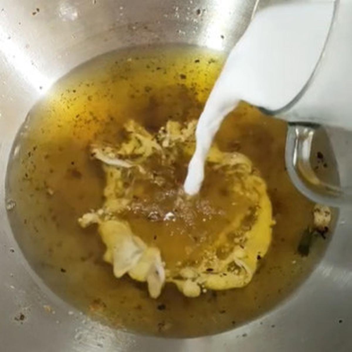 Rahasia Menjernihkan Minyak Goreng Bekas dengan Tepung Tapioka, Praktis dan Efektif