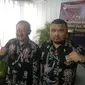 Bakal pasangan calon (bacalon) bupati dan wakil bupati Blora, Abu Nafi dan Andika Andikrishna Gunarjo (ABDI) resmi mendaftar di KPU Kabupaten Blora. (Liputan6.com/ Ahmad Adirin)