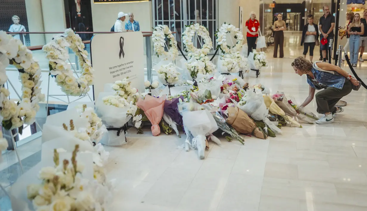 Diberitakan sebelumnya, seorang pria menyerang orang-orang di Bondi Junction, sebuah pusat perbelanjaan di Sydney pada 13 April lalu. (AP Photo/Dion Georgopoulos, Pool)