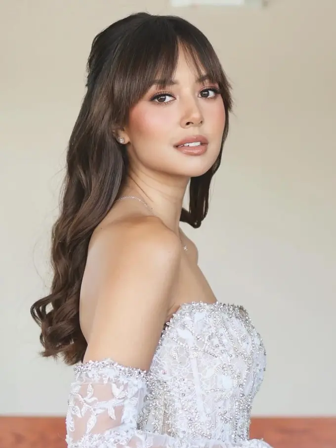 Aurelie Moeremans saat Pesta Pernikahan Bersama Tyler Bigenho. [@archangelachelsea]