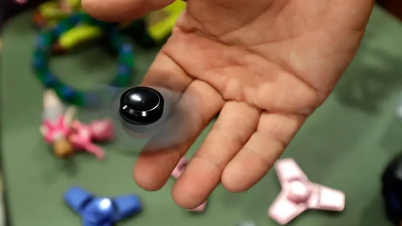 Mengenal Fidget Spinner, Mainan Baru yang Sedang Marak