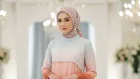 8 Model Gamis Corak Terbaru 2026, Inspirasi Fashion Wanita Muslim Modern