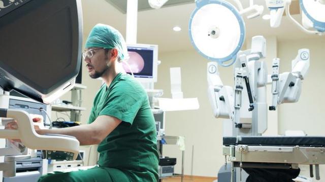 Teknologi robotic surgery (Foto: PT Bundamedik Tbk)