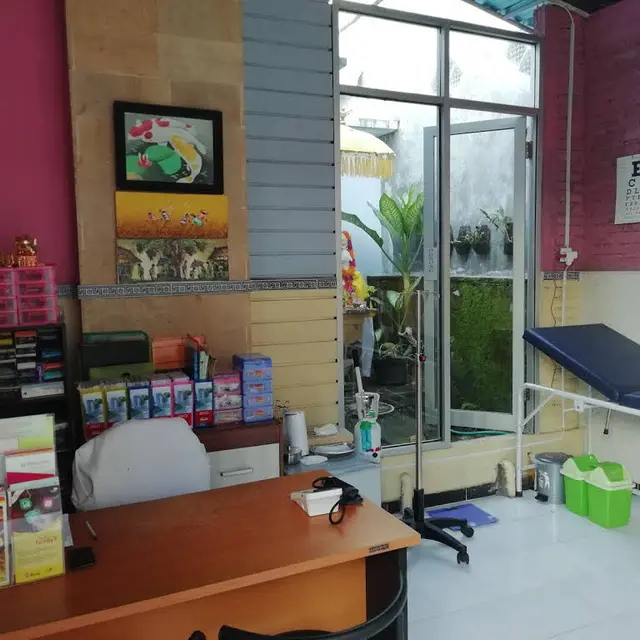 Ruang Praktik Dokter Fani