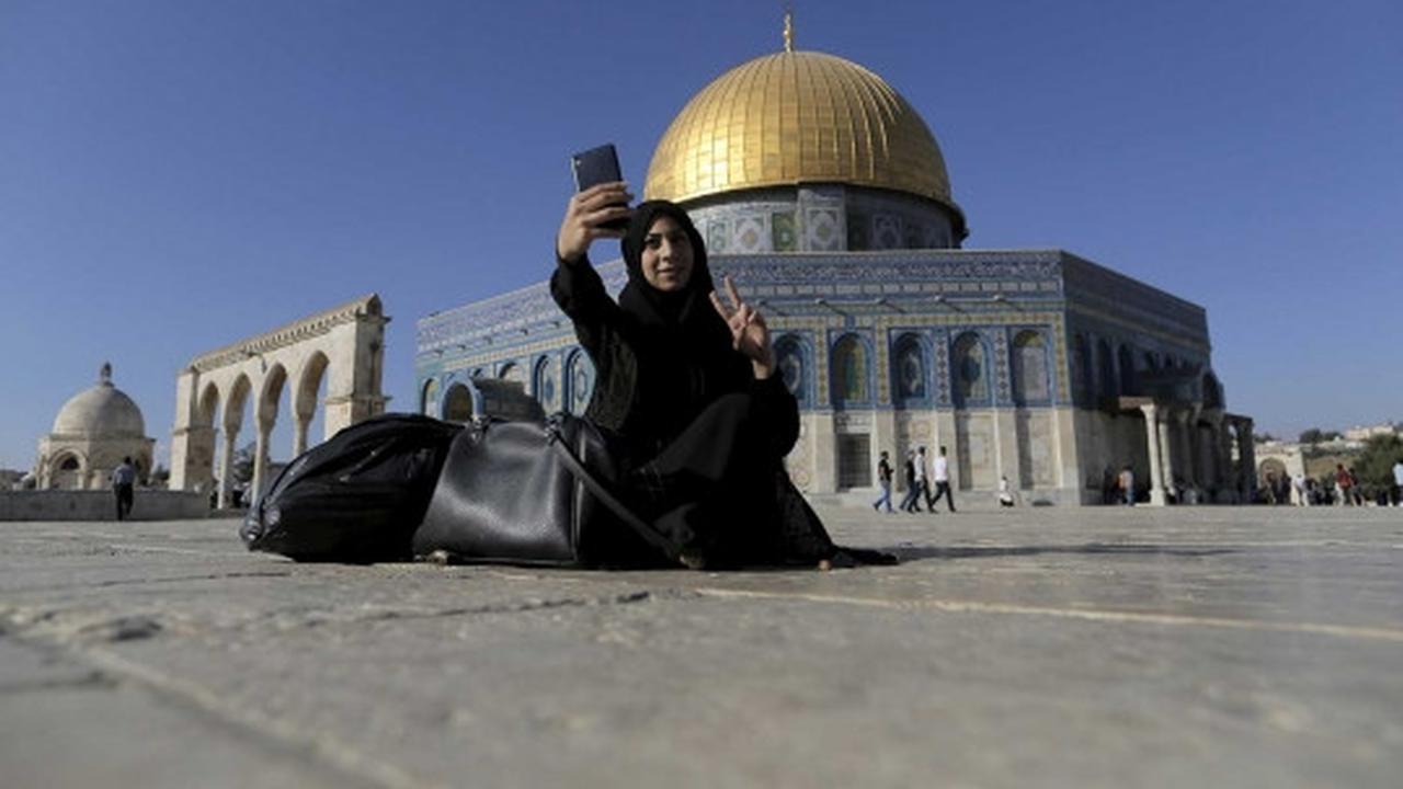 Ramadan, demam selfie mewabah di Kubah Batu Yerusalem
