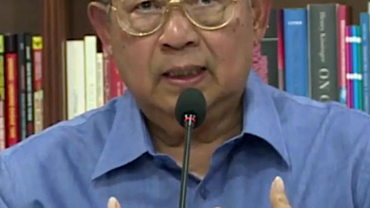 "Mungkin tafsirnya kita ditikung seperti itu seperti peribahasa ini," imbuh SBY.&nbsp;<br>