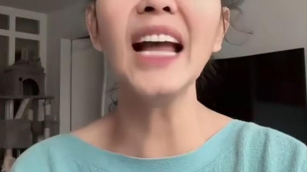 Bunda Corla Marah di Gift Ayam Mukanya Ketutup, Netizen Justru Ngakak