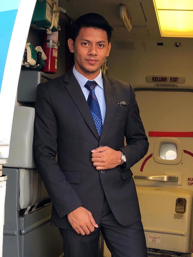 7 Potret Marlon Abraham, Netizen TikTok Viral dianggap Mirip Shahrukh Khan