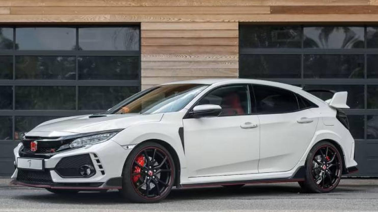 Honda Civic Type R milik Max Verstappen dilelang
