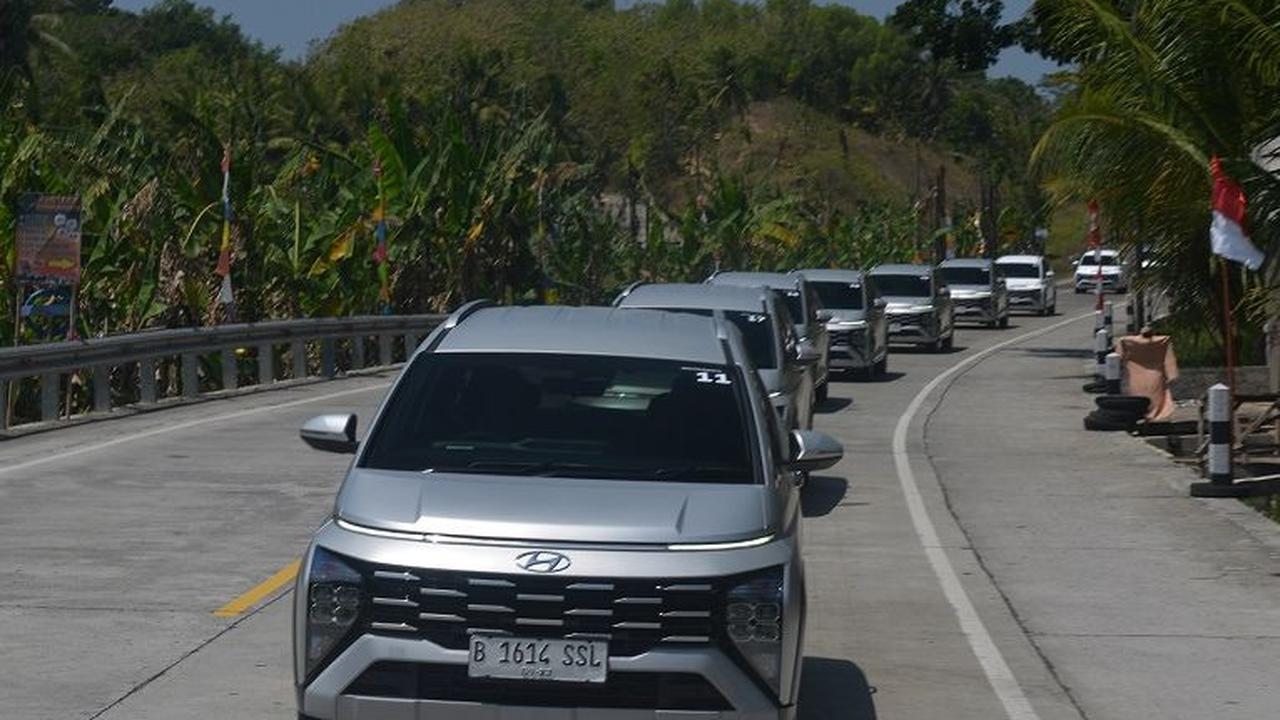 Lepas dari Bukit Menoreh, kami bergerak menuju Solo, lewat Selo, Kabupaten Boyolali. Di dataran tinggi Gunung Merapi,&nbsp; Stargzer X unjuk performanya!<br>Fitur empat drive mode sungguh bermakna. Cukup pencet drive mode Sport, medan perbukitan tanjakan-