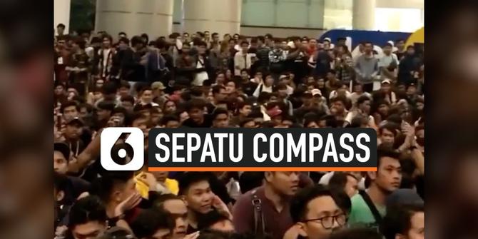 VIDEO: Antrean Riuh, Rilis Sepatu Compass Darahku Biru Batal