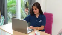Momentum Hari Kartini, Telkom Latih Ratusan Perempuan UMKM Jadi Kreator Konten Berbasis AI