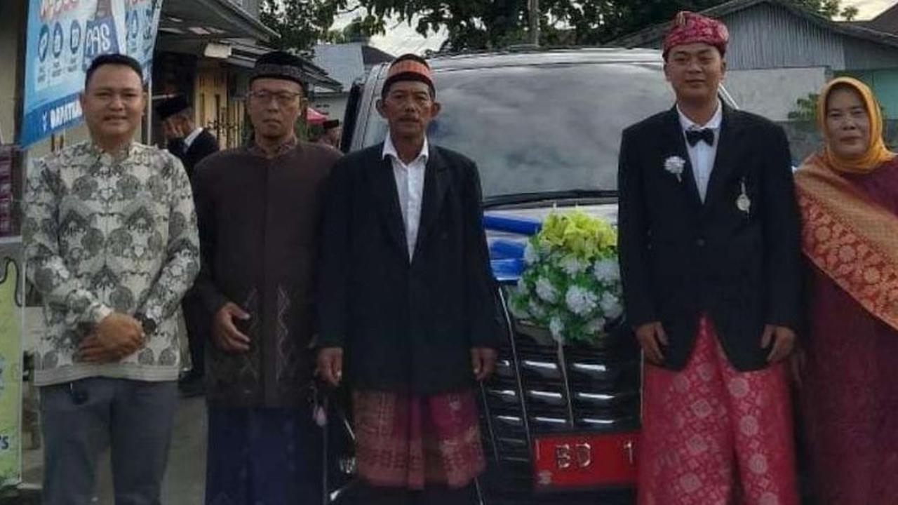 Tak Hanya Pejabat, Kini Warga Biasa Bisa Pinjam Alphard Gubernur untuk Acara Pernikahan
