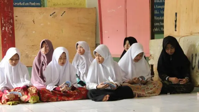 Universitas Mercu Buana Ajak Santri Bijak Gunakan Media Sosial