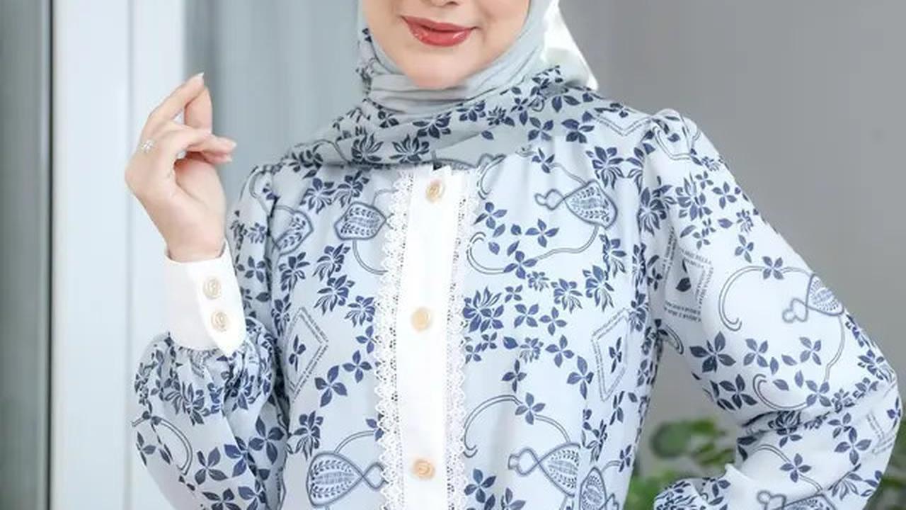 7 Model Gamis Kekinian Ala Irish Bella di 2025, Inspirasi Ibu Usia 30-an