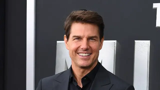 5 Fakta tentang Tom Cruise yang Baru Ultah ke-59, Bisa Terbangkan ...