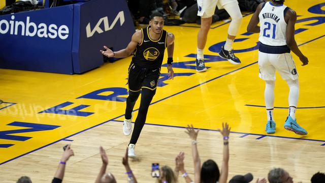Warriors sikat Mavericks di final wilayah barat NBA