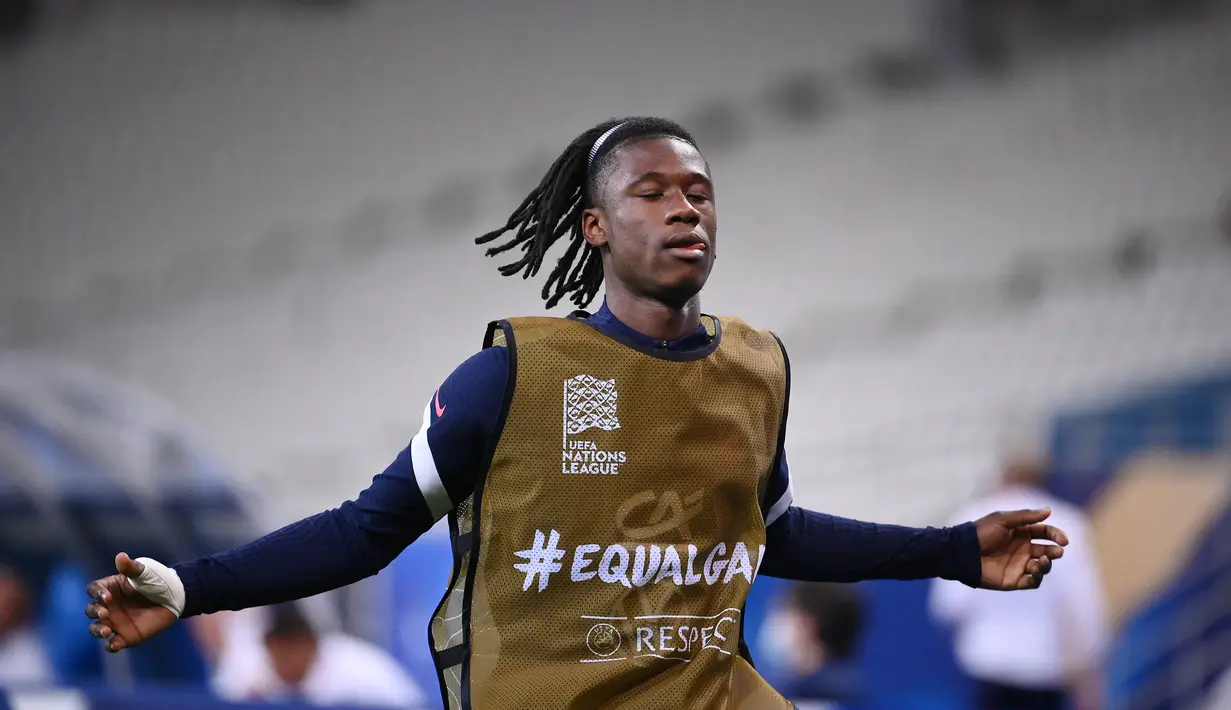 9. Eduardo Camavinga (Rennes) - Pemain berusia 17 tahun ini dinilai memiliki kemampuan yang lengkap sebagai gelandang. Camavinga sendiri dikabarkan menjadi incaran Real Madrid. (AFP/Franck Fife)