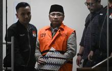 Cerita Istri Noel Ebenezer Diberitahu Suami Soal Gus Yaqut Tak Ada di Tahanan Sejak Kamis Malam