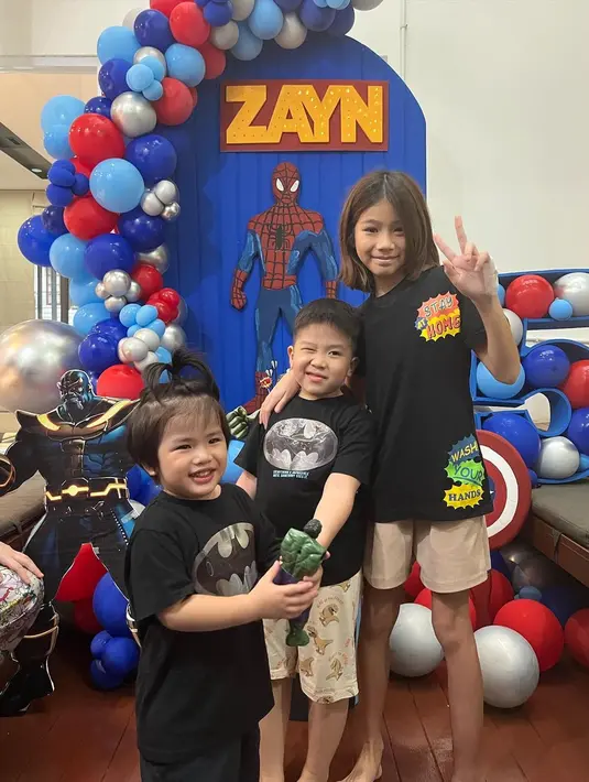 (Instagram/steviagnecya)