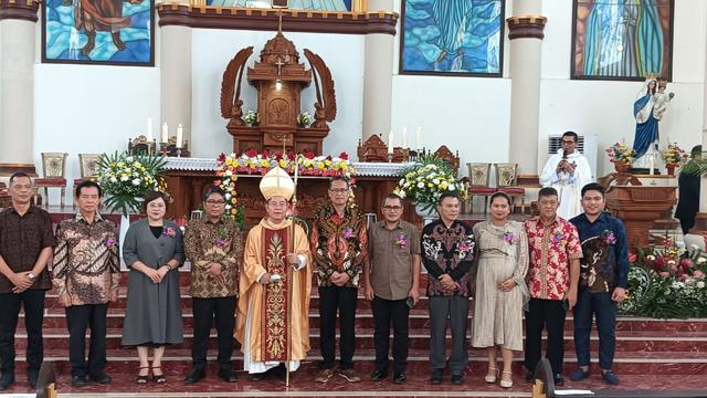 Perjuangan 10 Tahun, Umat Katolik Paroki Airmadidi Minahasa Utara ...