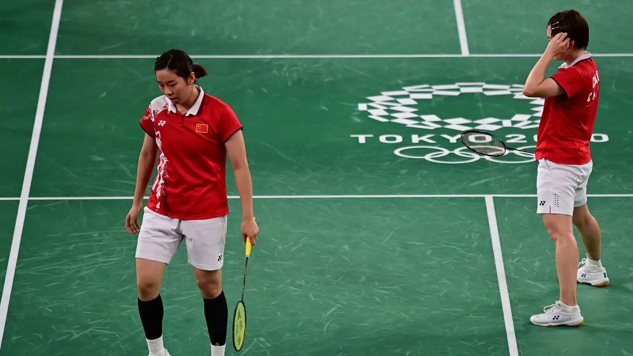 Foto: Luar Biasa, Pasangan Greysia Polii dan Apriyani Rahayu Persembahkan Medali Emas Pertama Olimpiade Tokyo 2020 untuk Indonesia