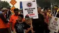 Warga Malaysia gelar unjuk rasa terkait kekerasan militer Israel, hingga bocah di India sangat mahir mengemudikan traktor.