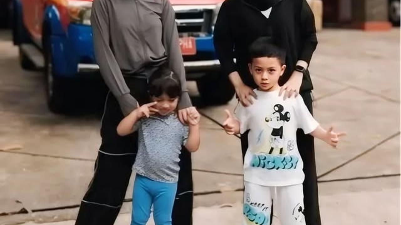 Ditinggal Irish Bella ke Belgia, 7 Potret Air Rumi dan Ara Ditemani Liburan Anak Haldy Sabri - Sweet Banget