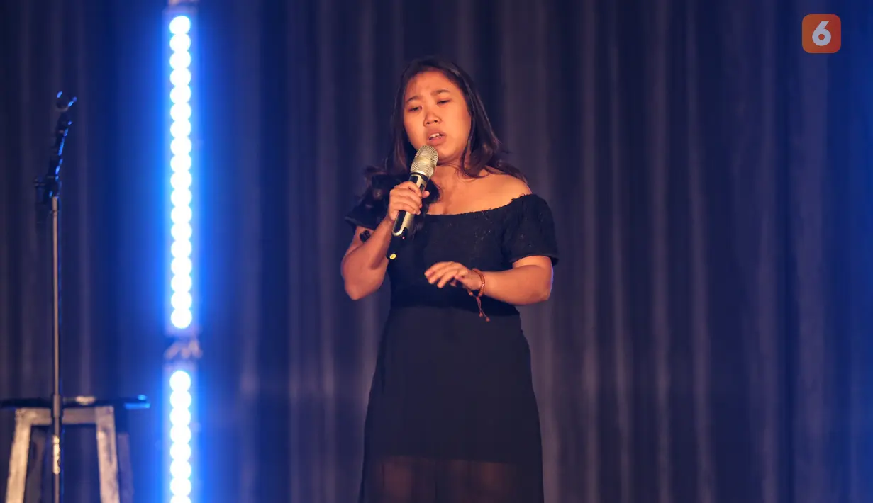 Kiky Saputri alias Kiky Suca 4 "Women on Top" day 1 JICOMFEST (DKI Stage) Jiexpo Kemayoran, (3/8/2019) (Adrian Putra/Fimela.com)