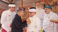 Puri Ageng Blahbatuh Beri Gelar Warga Kehormatan kepada Cak Imin
