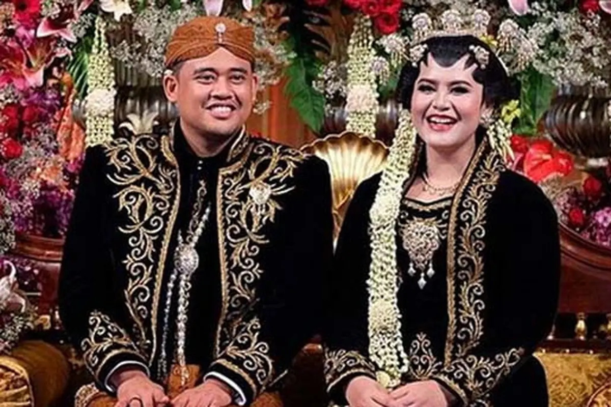 [Bintang] Pernikahan Kahiyang dan Bobby