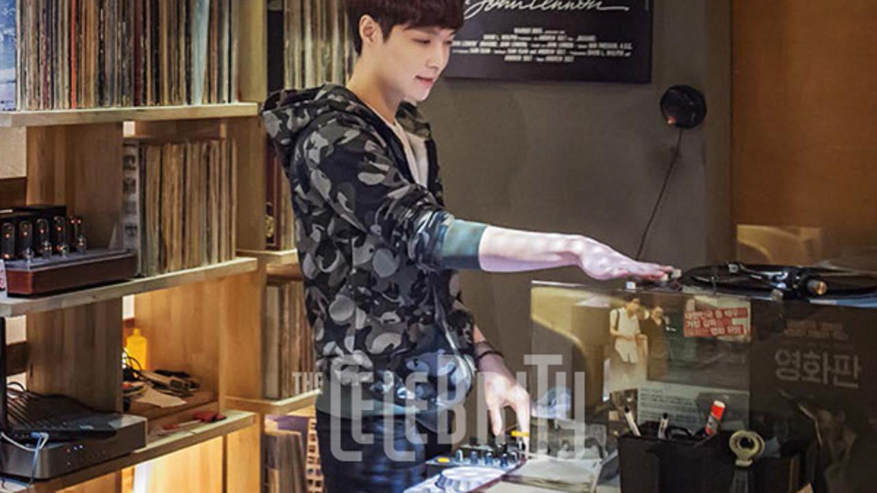 Lay EXO Akan Beradu Akting Bersama Jackie Chan dan Katrina Kaif