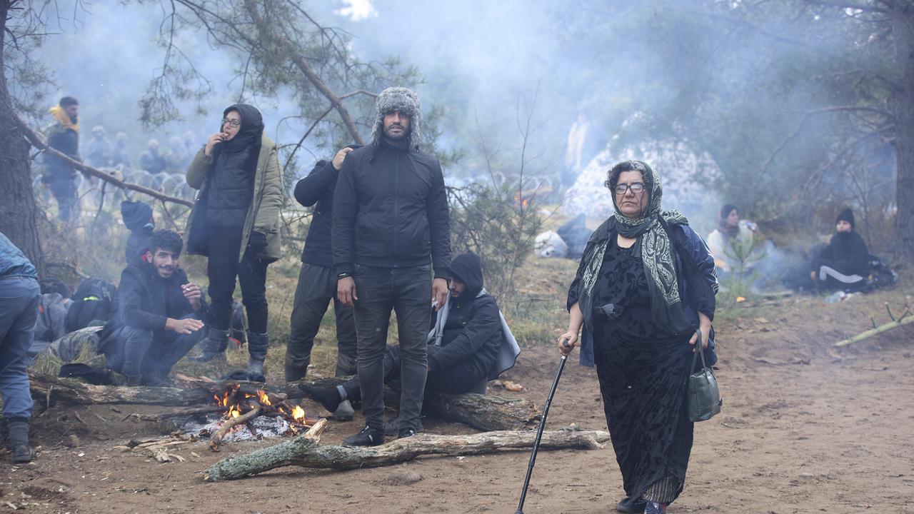 Potret Migran dari Timur Tengah di Perbatasan Belarusia – Polandia