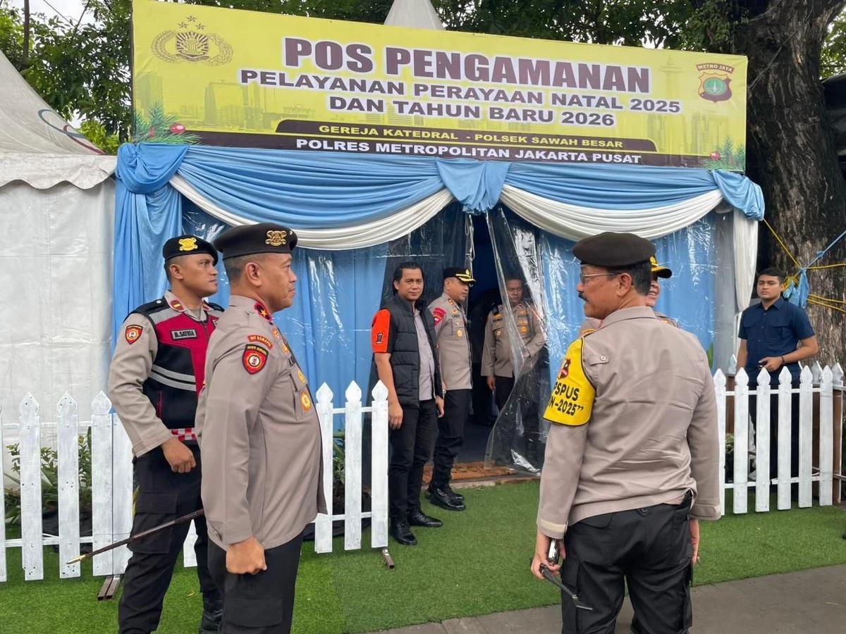 FOTO: Polri Siagakan Pengamanan Jelang Perayaan Natal dan Tahun Baru