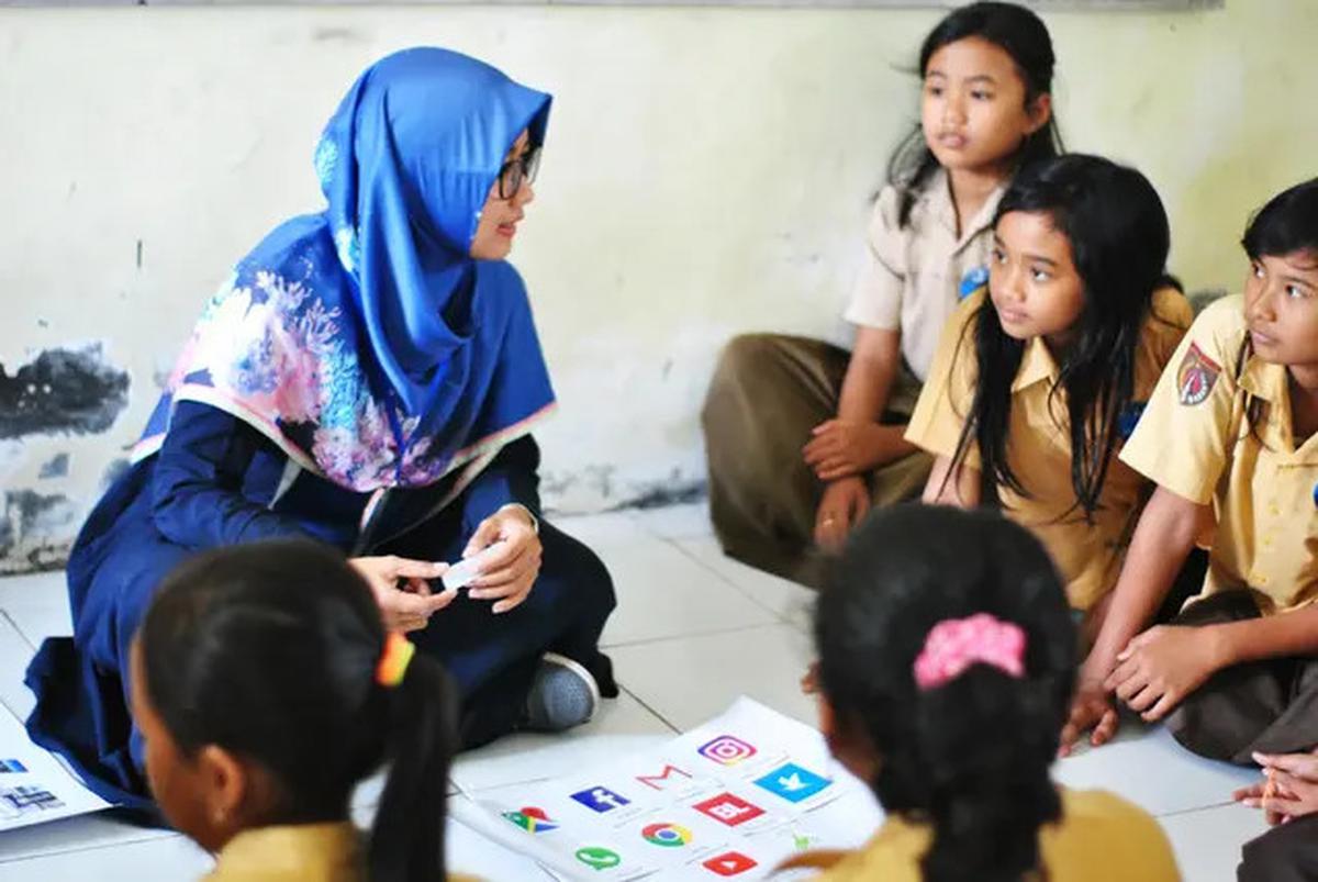 50 Ucapan Selamat HUT PGRI, Cocok untuk Ungkapkan Rasa Sayang dan Terima Kasih pada Guru