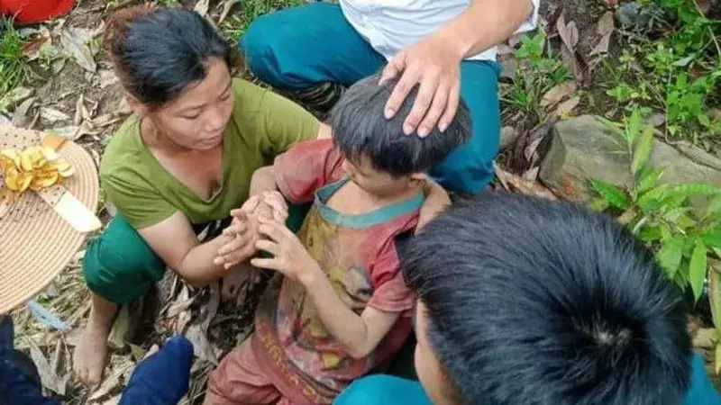 Dang Tien Lam ditemukan oleh penduduk setempat yang mendengar tangisan seorang anak yang datang dari hutan. (Vietnam State Media)