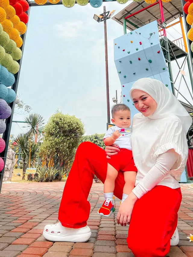 [Fimela] Nathalie Holscher