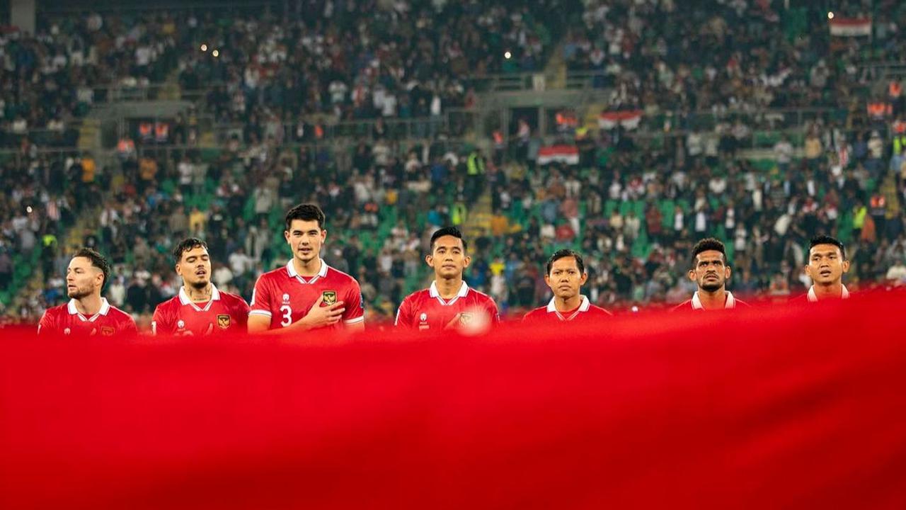 Timnas Indonesia menuai hasil buruk saat bertanding melawan Irak pada matchday pertama Grup F Kualifikasi Piala Dunia 2026 zona Asia. Dalam duel yang berlangsung di Basra Internastional Stadium, Irak, Kamis (16/11/2023), skuad Garuda kalah dengan skor tel